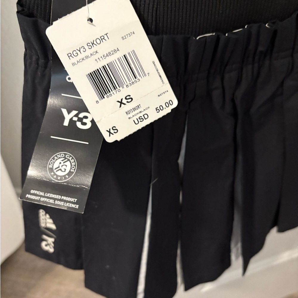 Adidas Roland Garros Black tennis skirt, size XS, new with tags